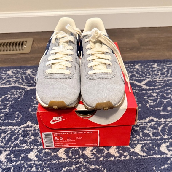 Nike Pre Montreal Racer Shoes - Navy and White - Picture 2 of 9